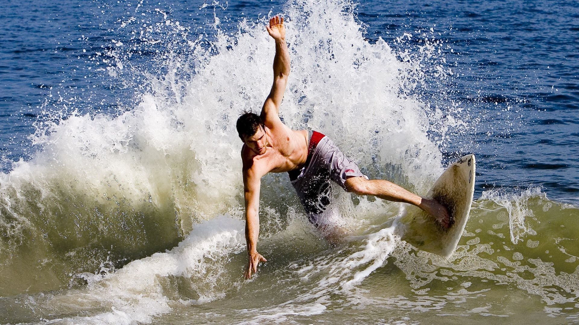 开云体育在线-东亚宿敌与北欧孤胆，两种胜利的哲学